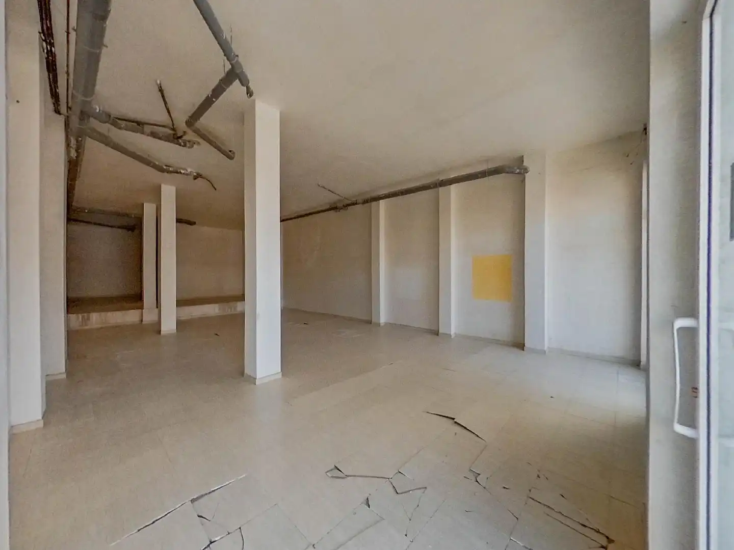 Commercial properties for sale in Manresa