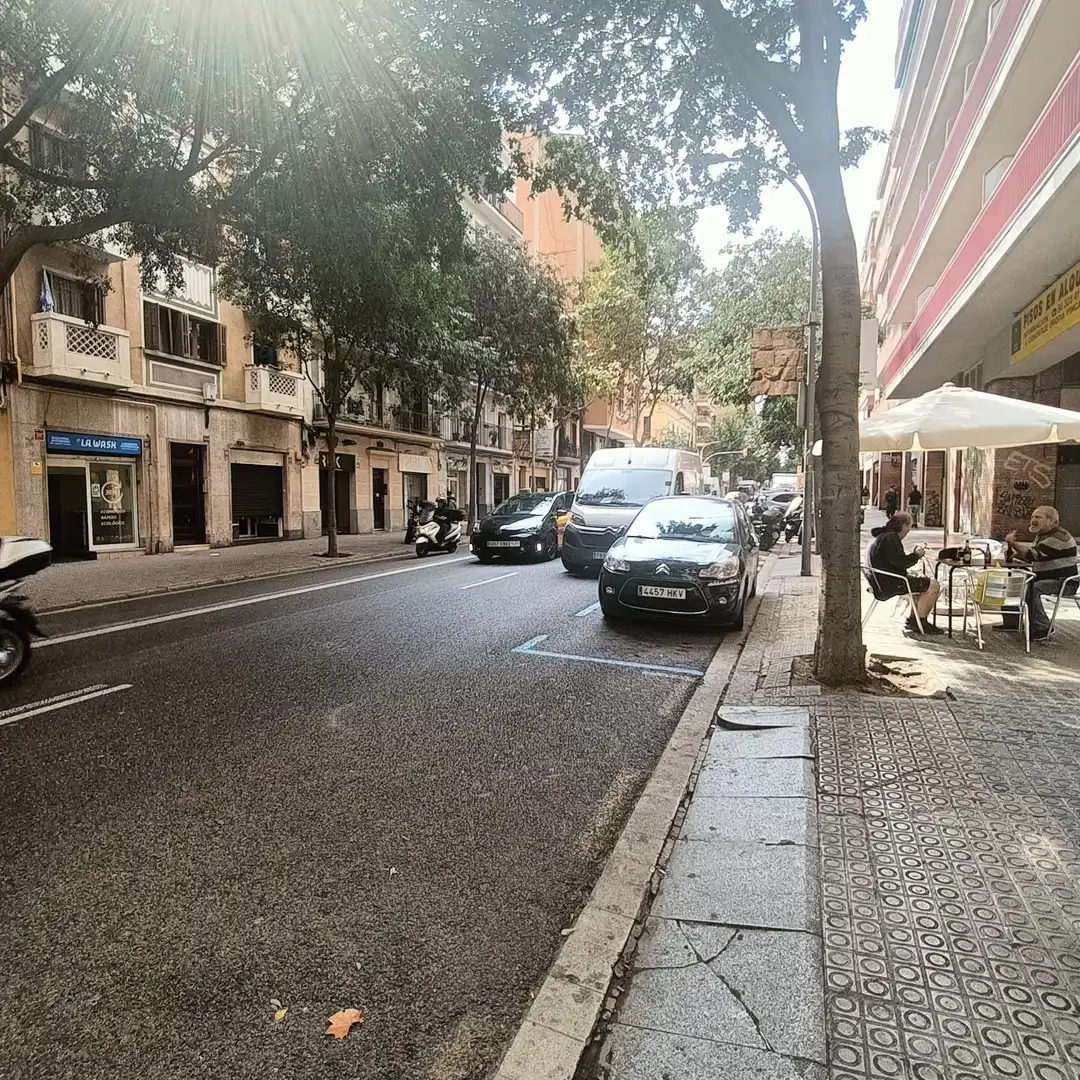 Local de lloguer a Carrer de València, 654, El Clot