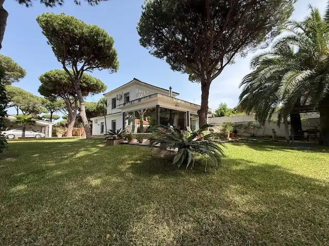 Jardín de Casa o chalet en venta en Chiclana de la Frontera con Jardín privado, Terraza y Trastero