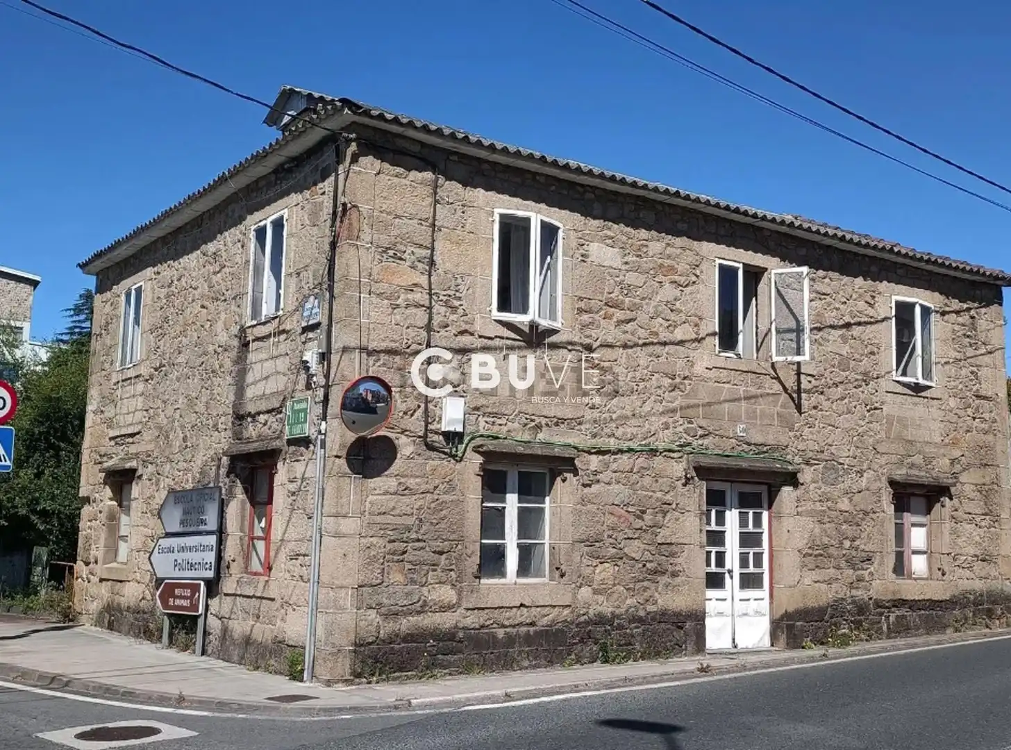 Casa en venta en 19 Febreiro