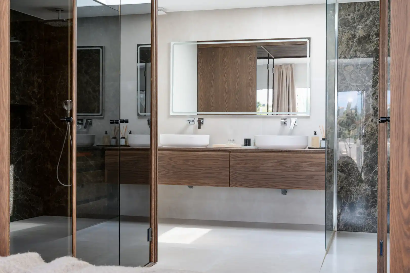 Baño de Ático en venta en Benahavís con Aire acondicionado, Terraza y Piscina