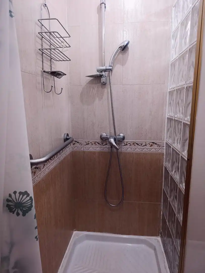 Baño de Piso en venta en Cartagena con Aire acondicionado, Calefacción y Terraza