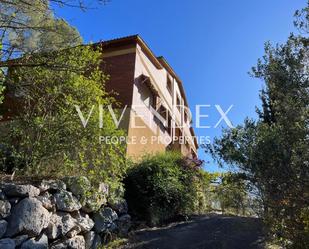 Vista exterior de Casa o xalet en venda en Corbera de Llobregat amb Terrassa, Piscina i Balcó