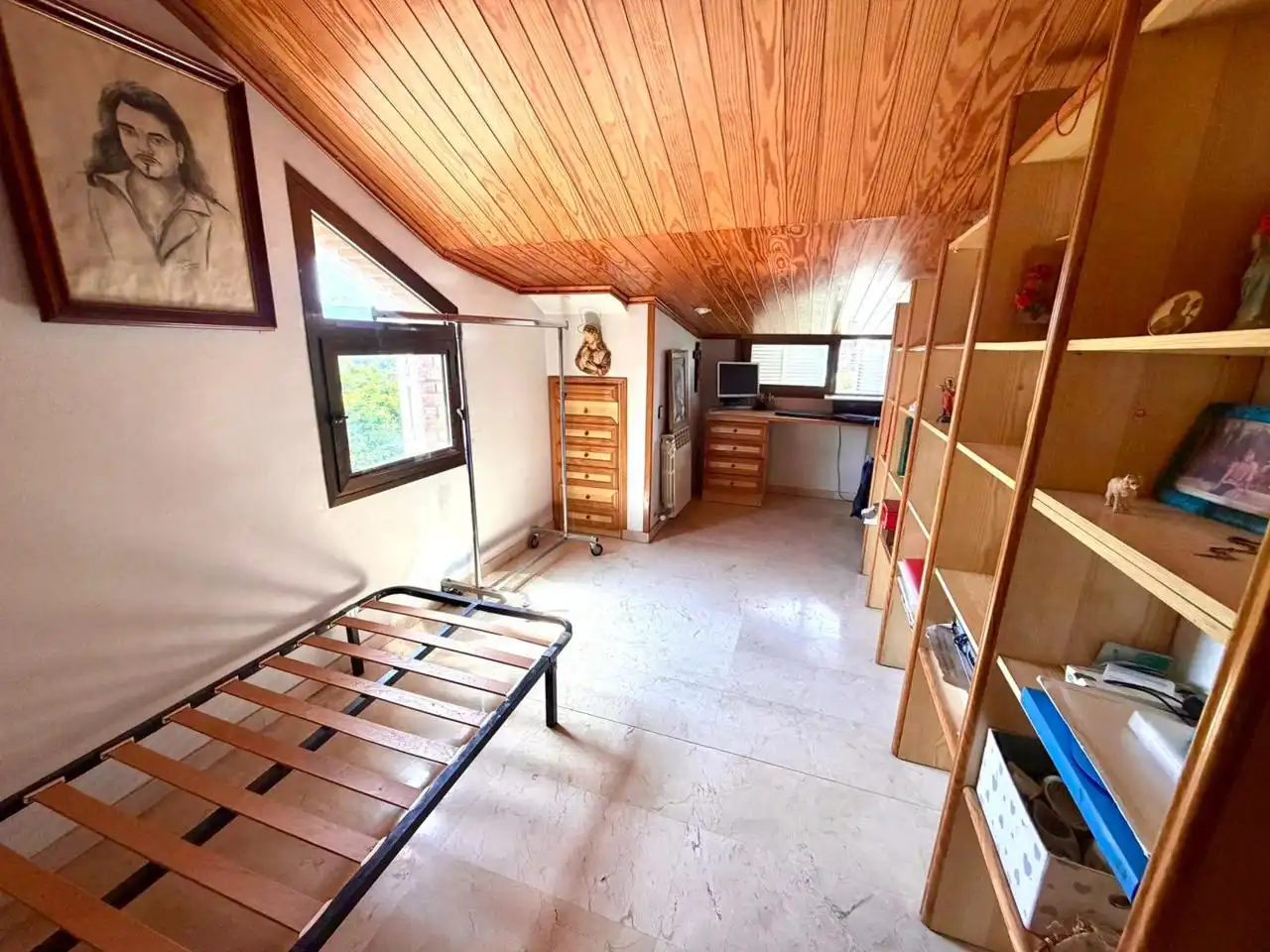 Dormitori de Casa o xalet en venda en Montcada i Reixac amb Aire condicionat, Calefacció i Jardí privat