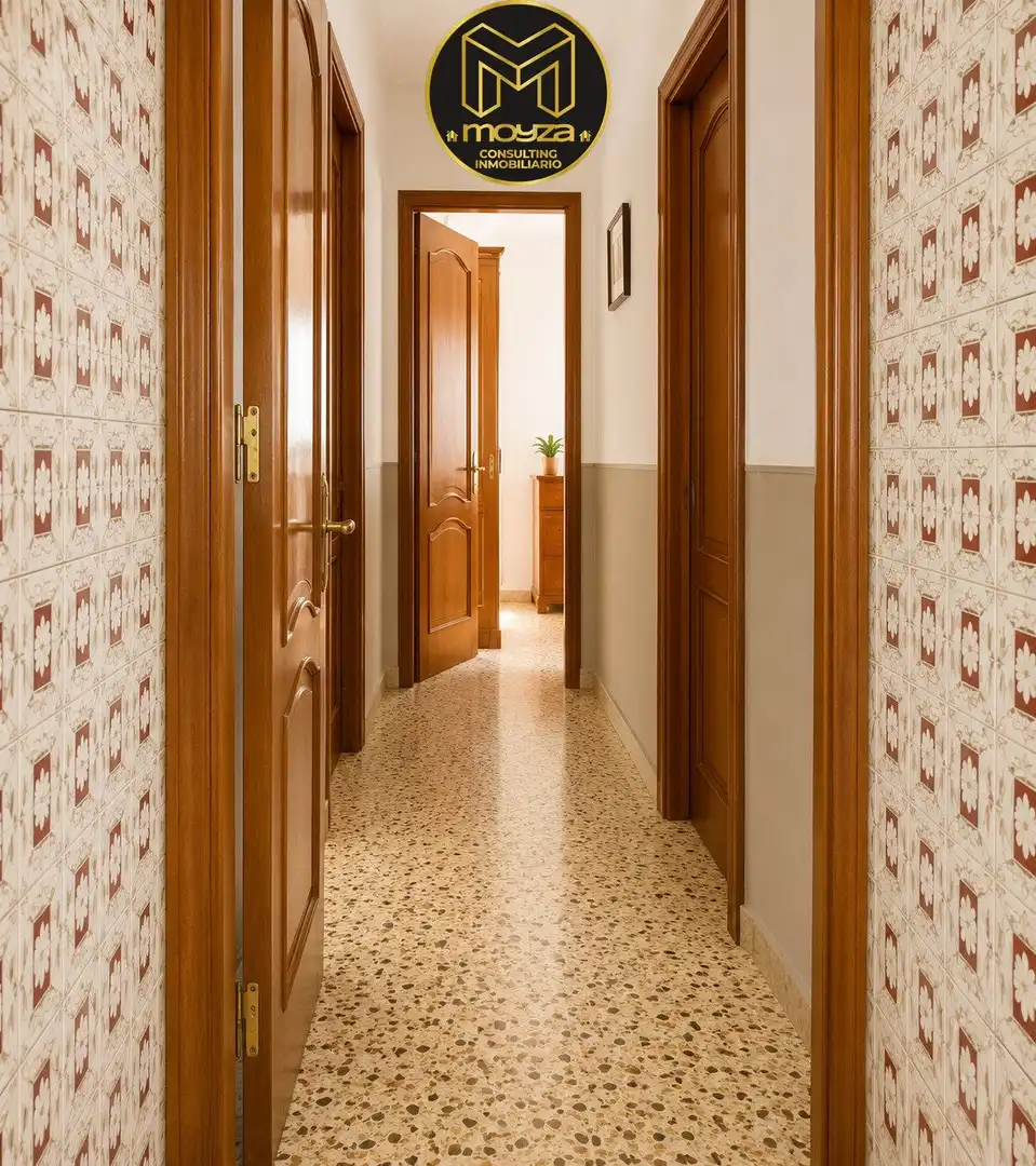 Houses for sale in Linares  with Terrace, Storage room and Balcony