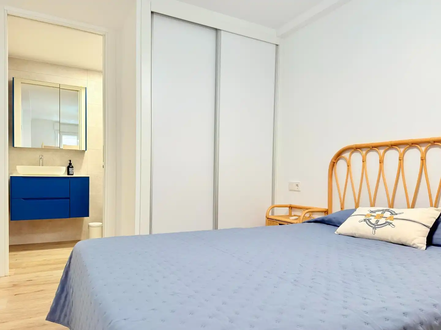 Dormitori de Apartament en venda en La Manga del Mar Menor amb Aire condicionat, Calefacció i Terrassa