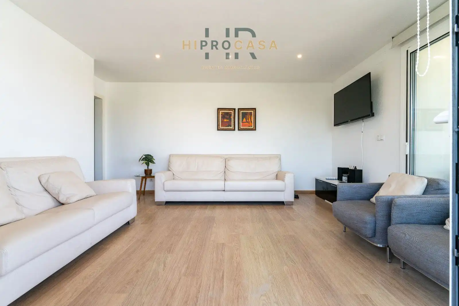 Sala de estar de Piso en venta en Población de Arroyo con Terraza y Amueblado