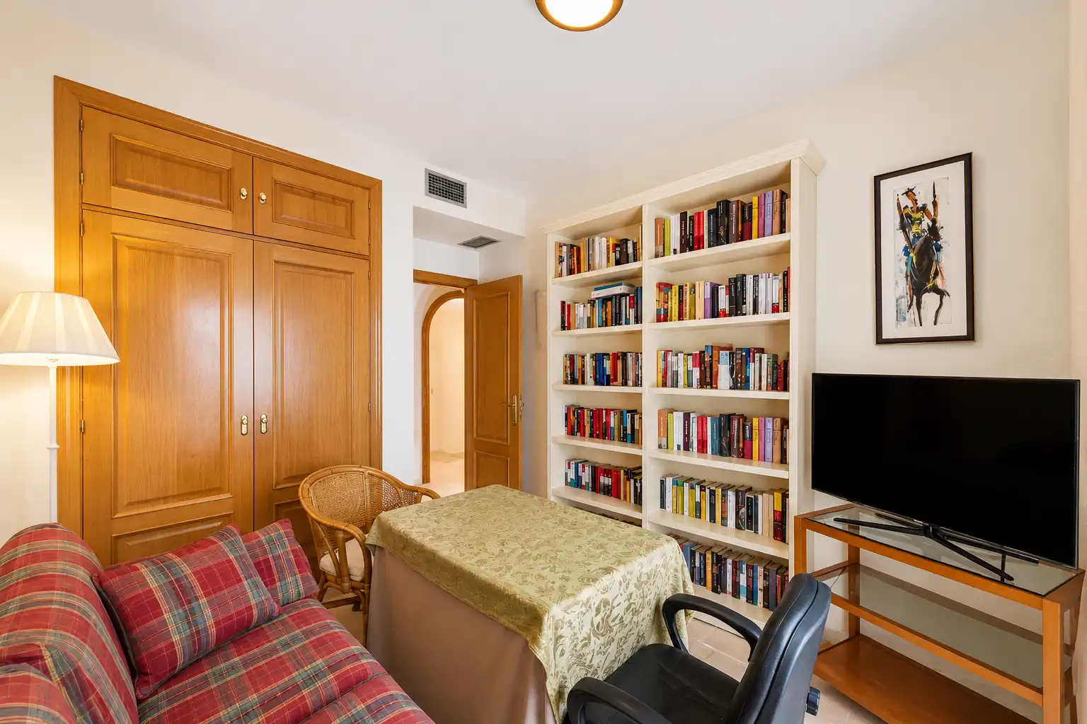 Living room of Flat for sale in Marbella  with Air Conditioner, Heating and Terrace
