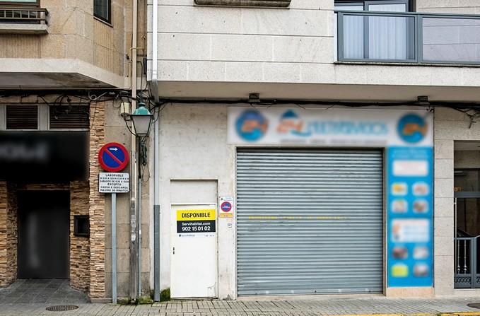 Vista exterior de Local en venta en O Carballiño   con Calefacción
