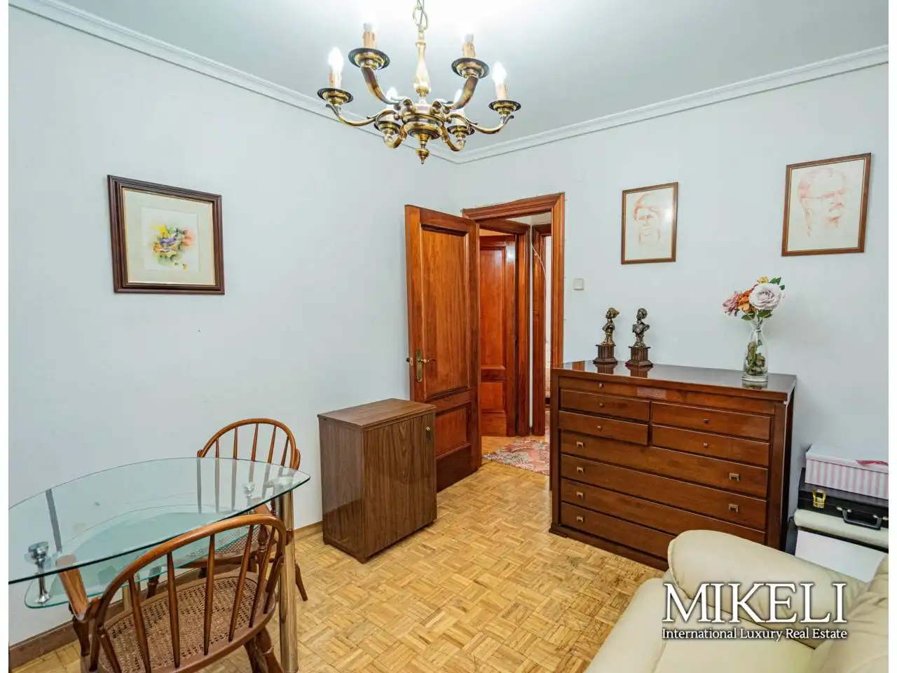 Piso en venta en Santander con Calefacción y Parquet