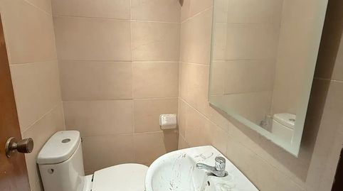 LOCAL COMERCIAL CON 2 PUERTAS ESQUINERO.