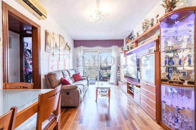 Piso en Venta en Calle d'Espronceda en El Poblenou