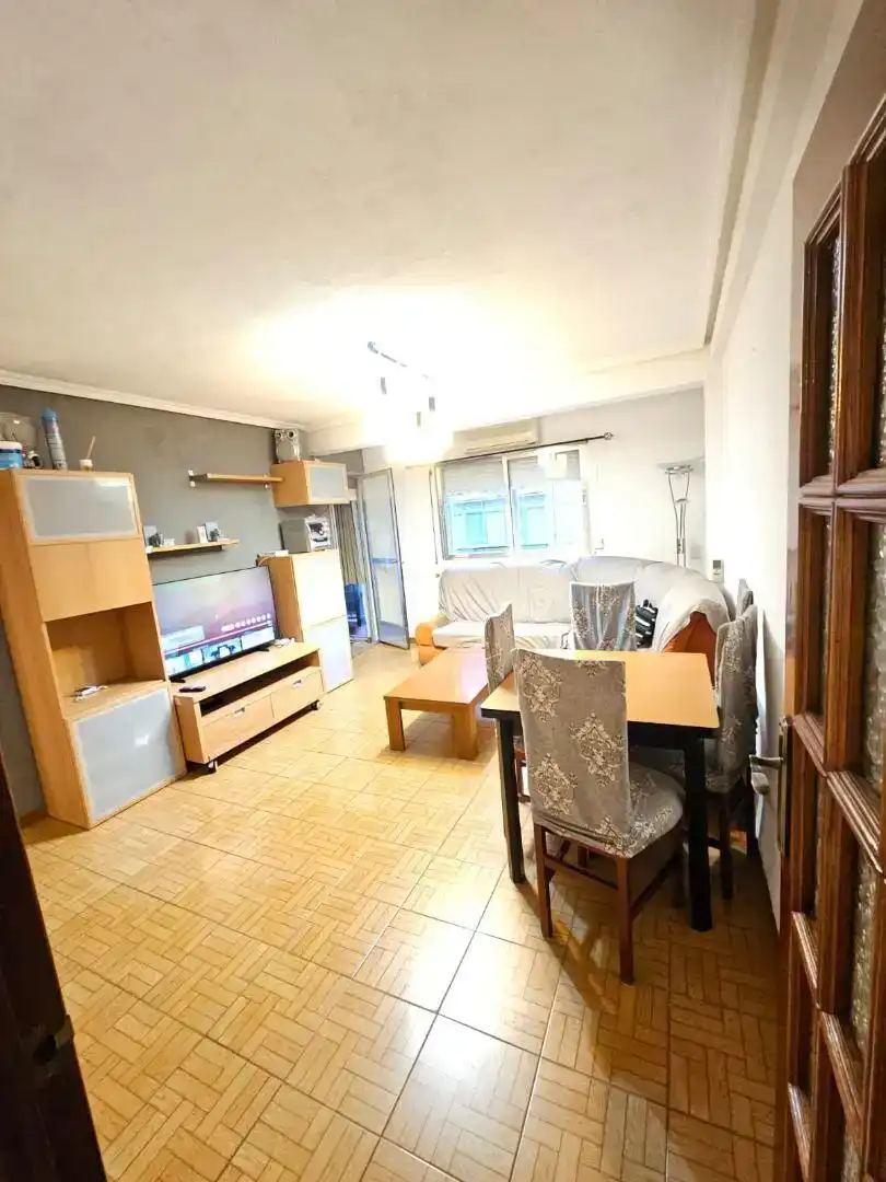 Wohnzimmer von Wohnung zur Miete in Parla mit Klimaanlage, Ofen und Waschmaschine
