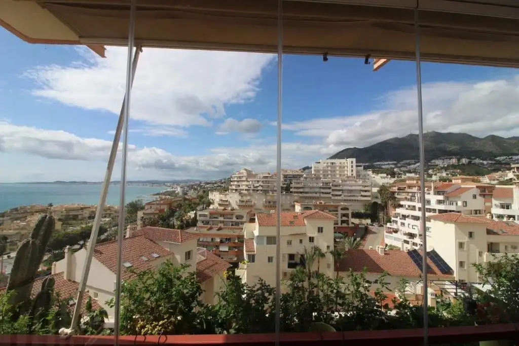 Vista exterior de Piso en venta en Benalmádena con Aire acondicionado, Terraza y Amueblado