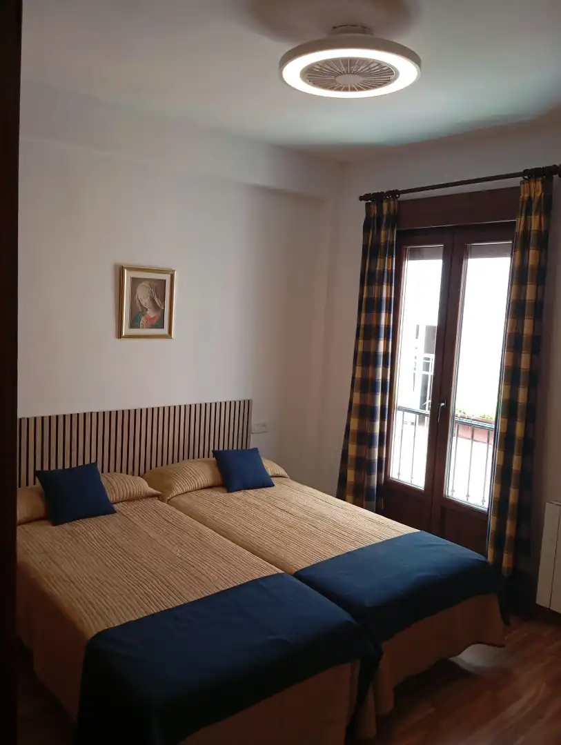 Schlafzimmer von Einfamilien-Reihenhaus zum Verkauf in Granada mit Heizung, Parkett und Terrasse