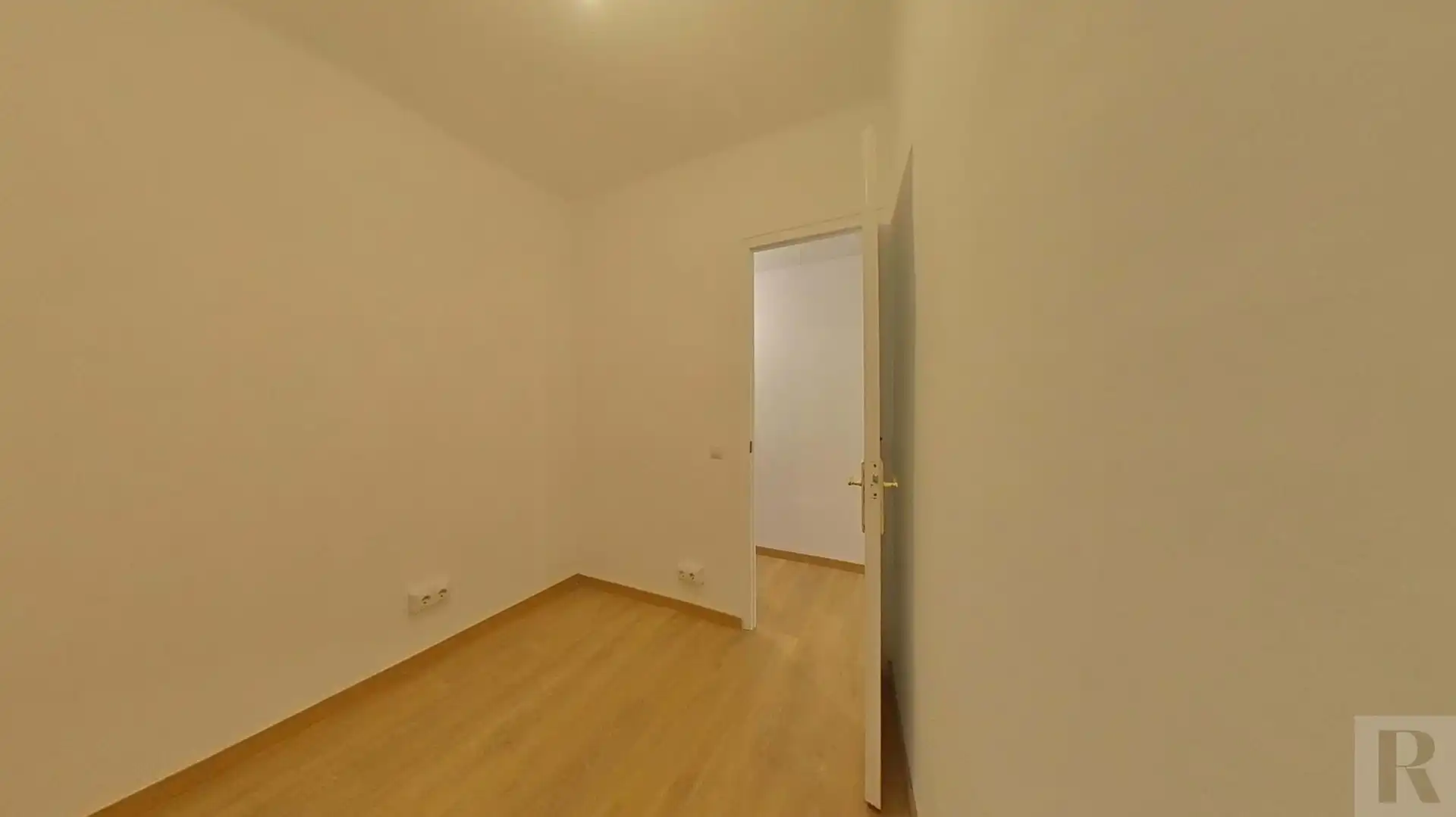 Pis en venda a CL VILADOMAT, imagen 10