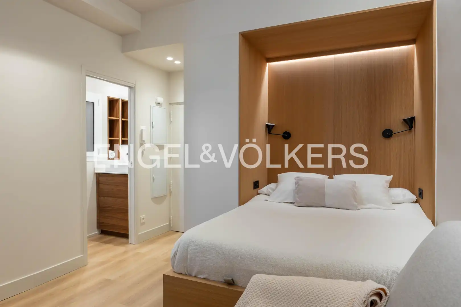 Bedroom of Study for rent in Donostia - San Sebastián   with Heating, Terrace and Furnished