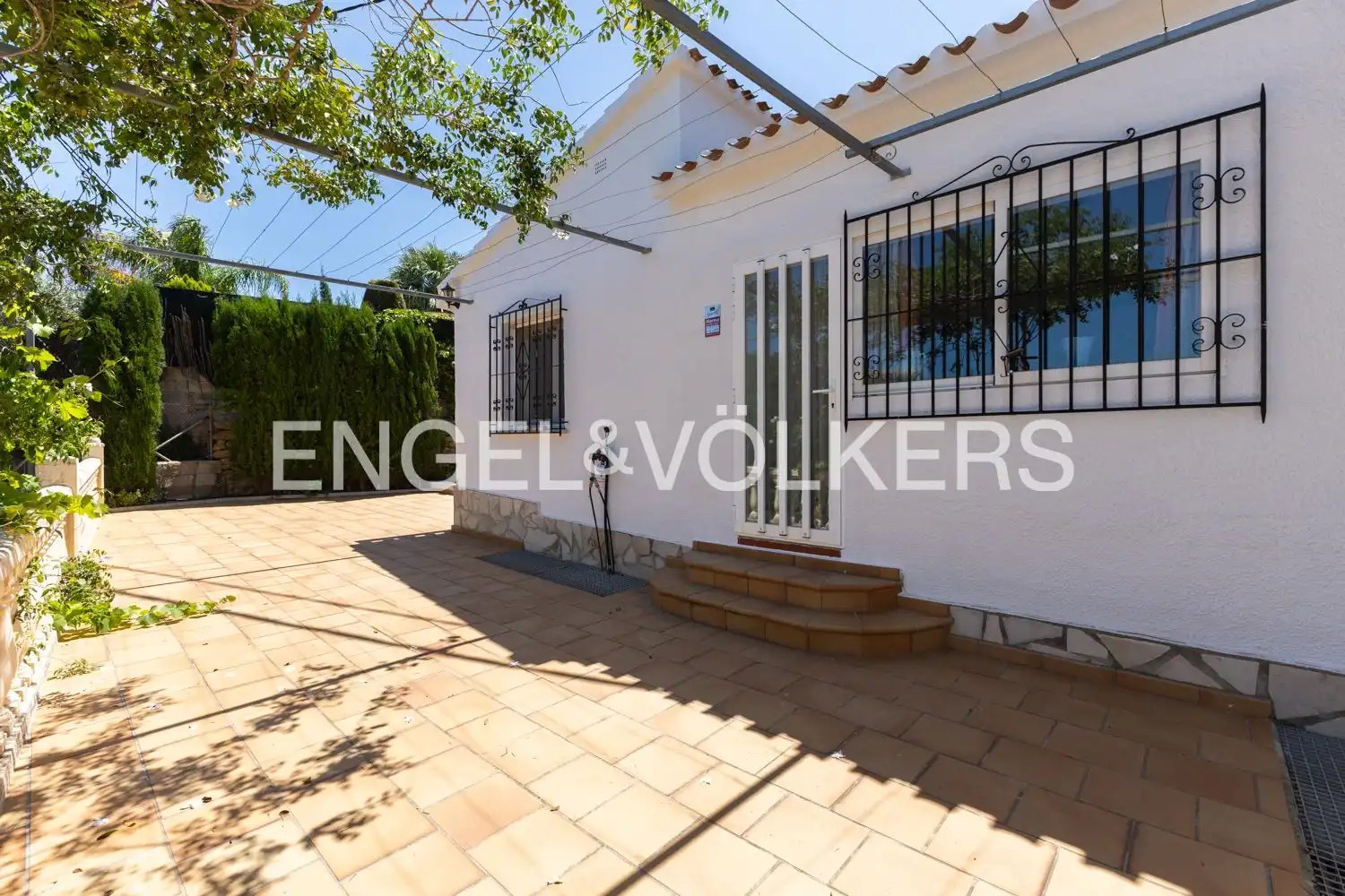 Vista exterior de Casa o chalet en venta en Dénia con Aire acondicionado, Calefacción y Jardín privado