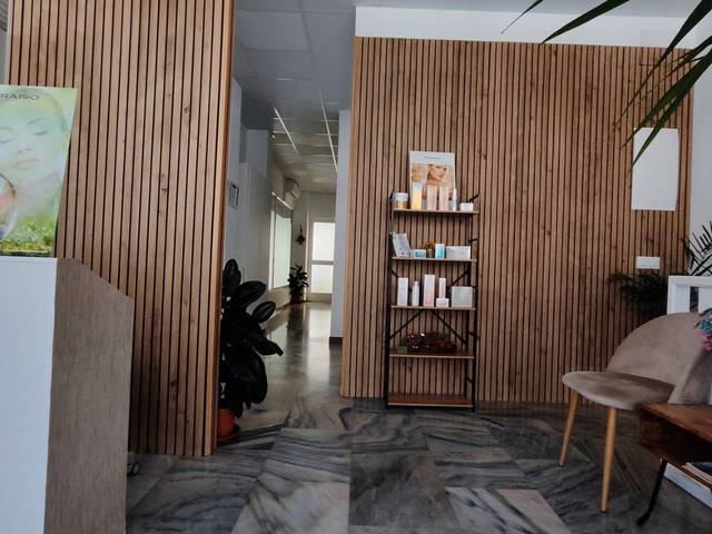 Local comercial en Alquiler en Calle Santander, 1 en La Cañadilla