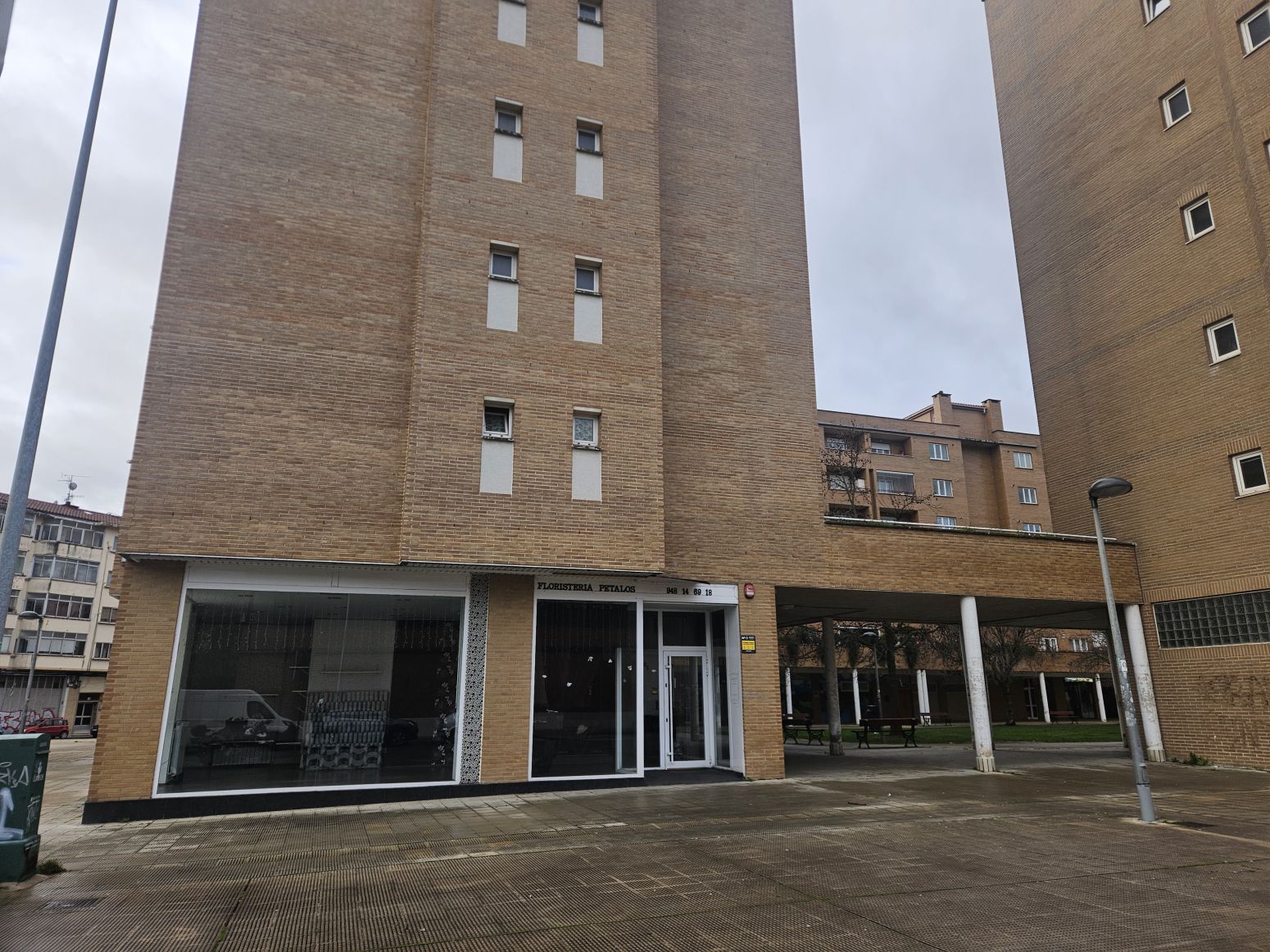 Exterior view of Premises to rent in Burlada / Burlata