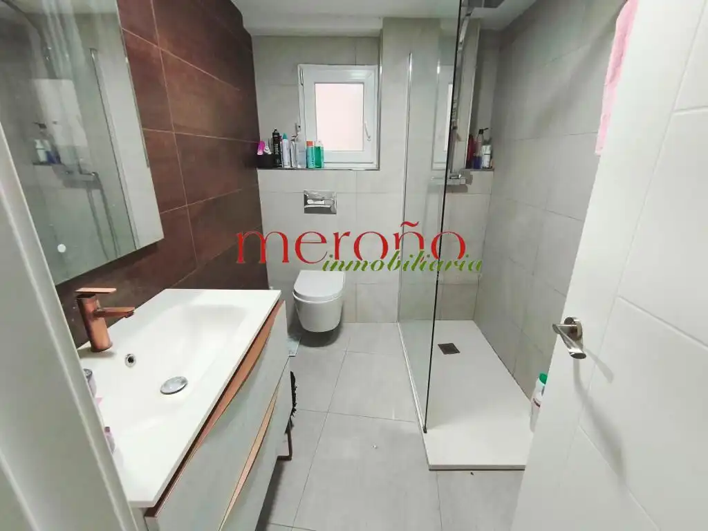 Piso en venta en El Raval - Portes Encarnades