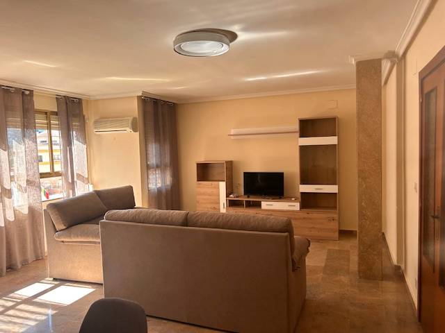 Piso en Alquiler en Plaza Doctor Fleming, 2 en Centro