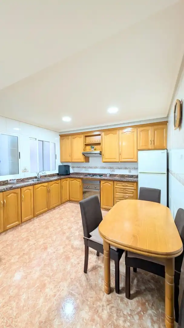 Kitchen of Flat for sale in Elche / Elx  with Air Conditioner and Balcony