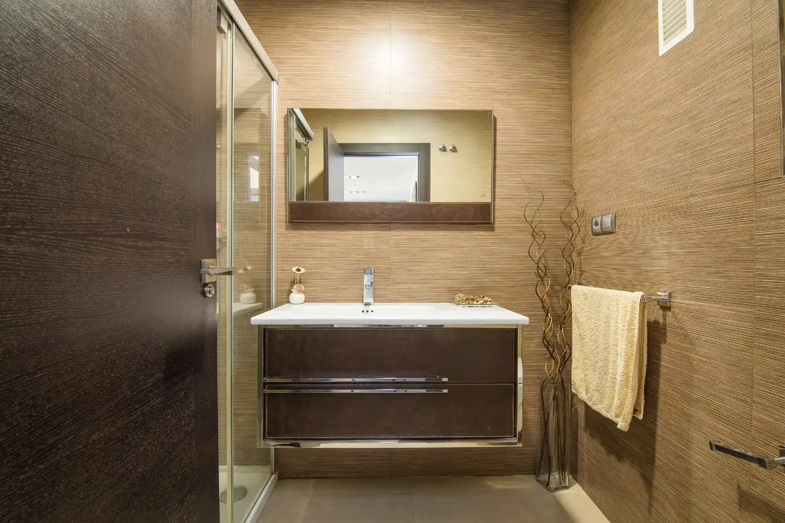 Flat with terrace for sale in Calle DR FERRAN, imagen 16
