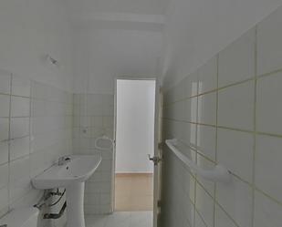 Bathroom of Flat to rent in  Sevilla Capital