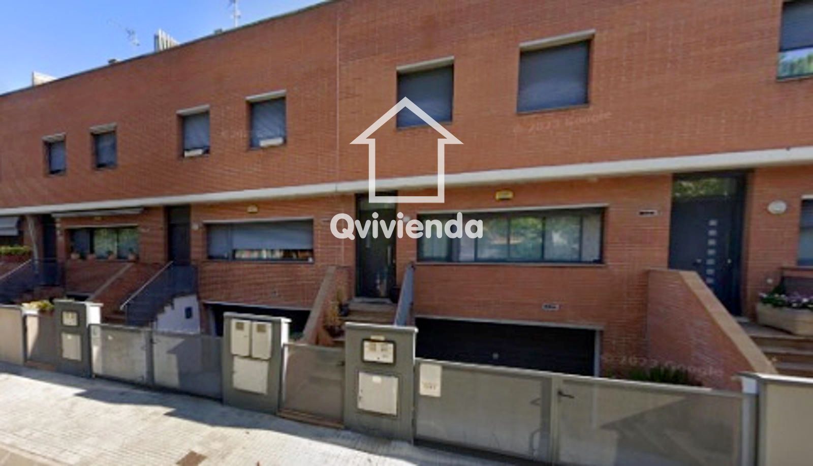 Vista exterior de Casa adosada en venda en Granollers