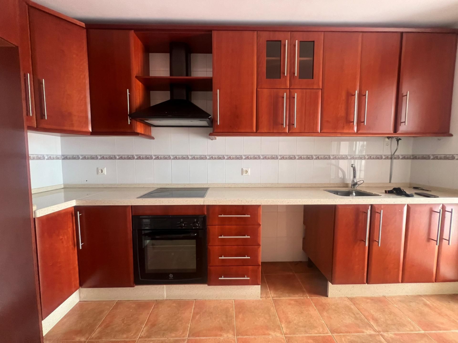 Cuina de Planta baixa en venda en Algeciras amb Aire condicionat i Alarma