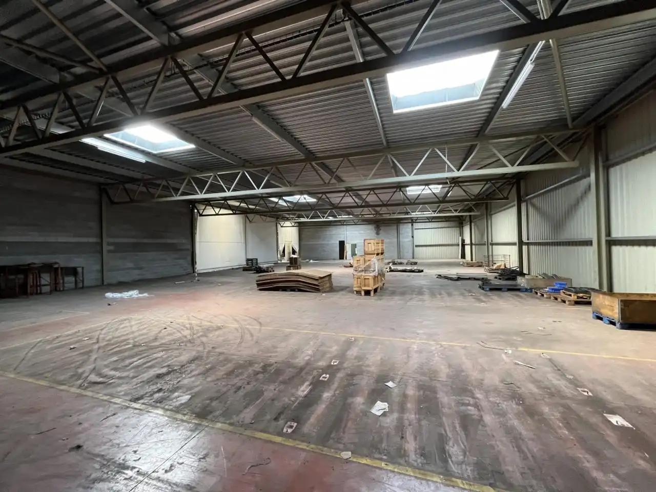 Nave industrial en venta en Manlleu con Alarma