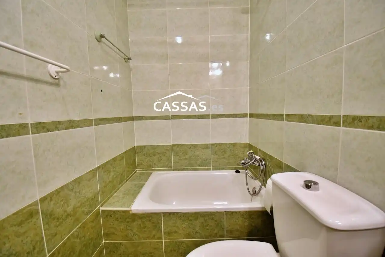 Baño de Planta baja en venta en Torrejón de Ardoz con Aire acondicionado y Piscina comunitaria