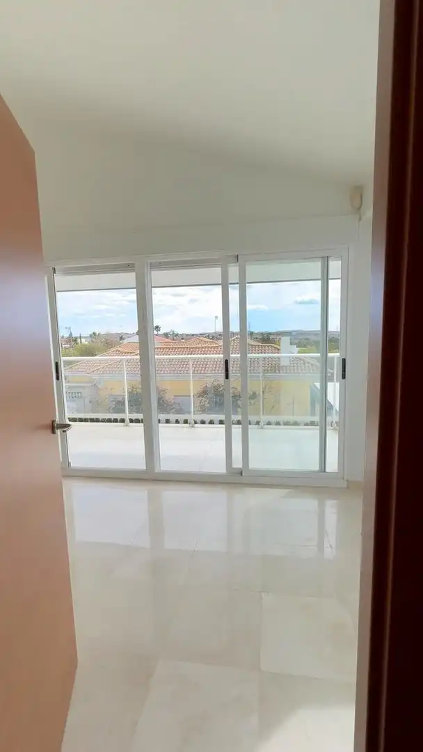 Xalet amb terrassa en venda a Monforte del Cid, imagen 46
