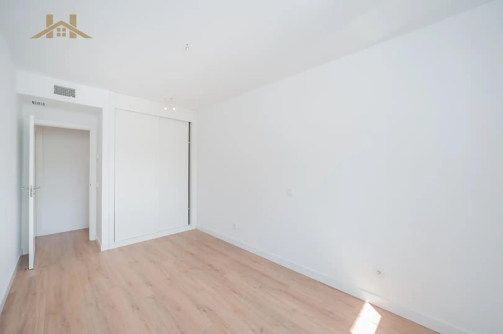 Schlafzimmer von Wohnung zum Verkauf in Pozuelo de Alarcón mit Klimaanlage, Heizung und Terrasse