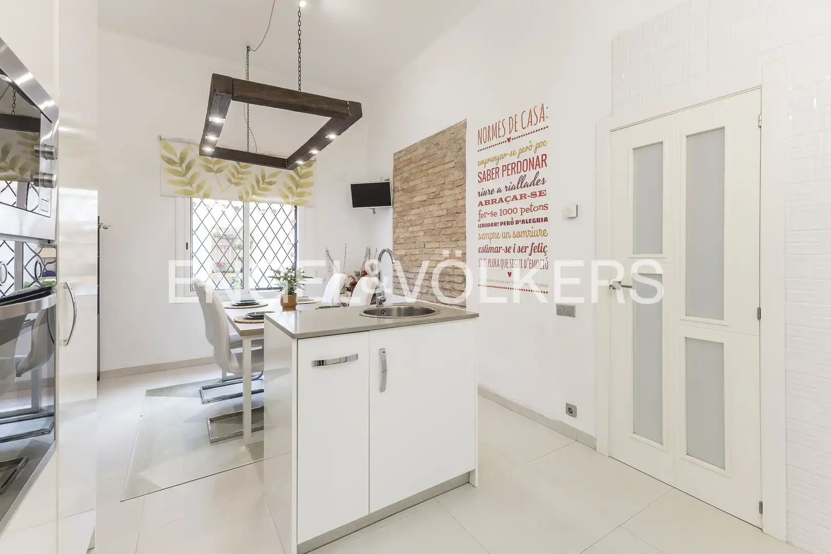 Cocina de Apartamento en venta en Barcelona con Calefacción