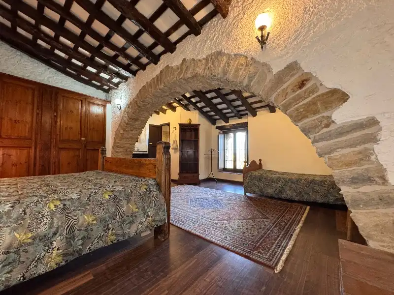 Finca rústica en venta en Ullastret con Aire acondicionado, Calefacción y Jardín privado