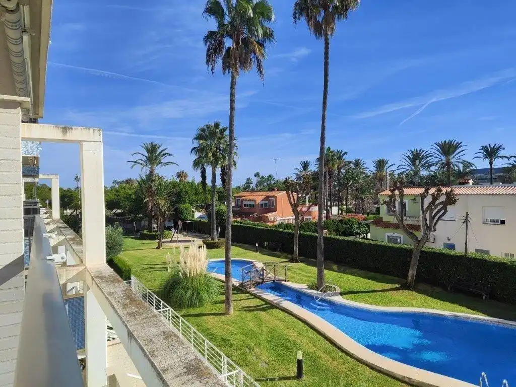 Vista exterior de Apartamento en venta en Dénia con Aire acondicionado, Calefacción y Jardín privado