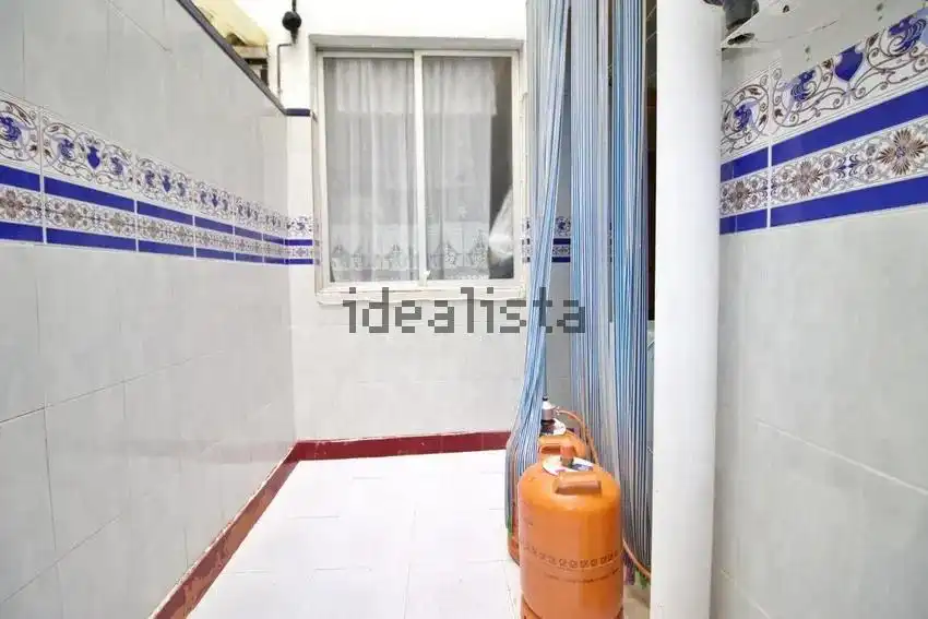 Habitación de Piso en venta en Alicante / Alacant con Aire acondicionado, Trastero y Balcón