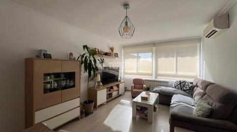 Foto 3 de Piso en venta en Media Legua, Madrid