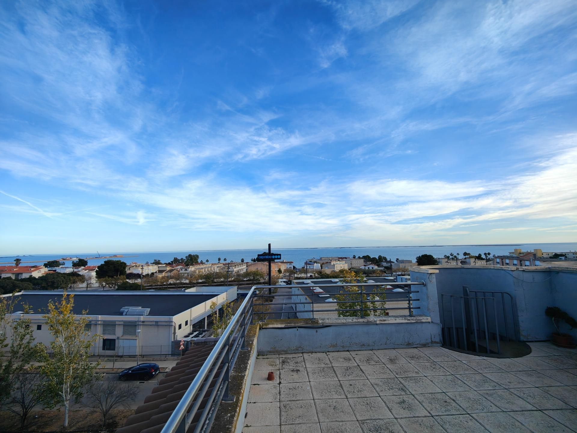 Exterior view of Attic for sale in Sant Carles de la Ràpita  with Air Conditioner, Terrace and Swimming Pool