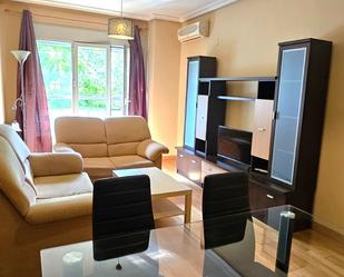 Living room of Apartment to rent in Cáceres Capital  with Air Conditioner, Heating and Furnished