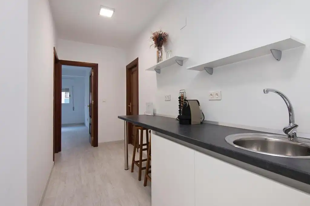Cocina de Oficina de alquiler en Granada con Calefacción