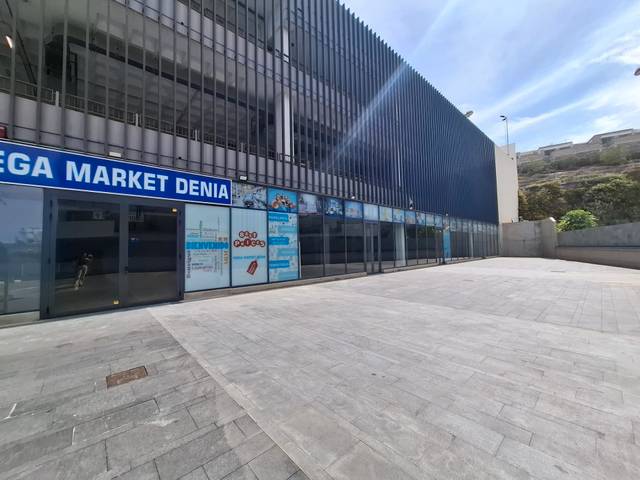 Local comercial en Alquiler en Calle Doctor Alfonso Chiscano Díaz, 12 en Negrín