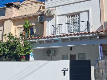Casa a schiera con balcone in vendita a Zona Carrefour - Urbanizaciones