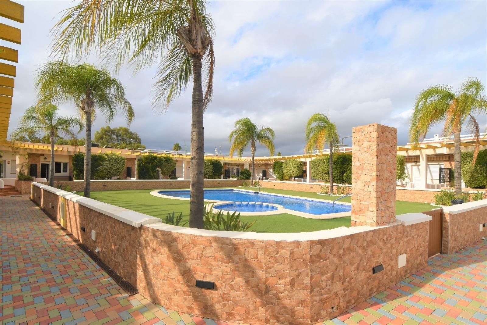 Swimming pool of Planta baja for sale in Orihuela  with Air Conditioner, Private garden and Terrace