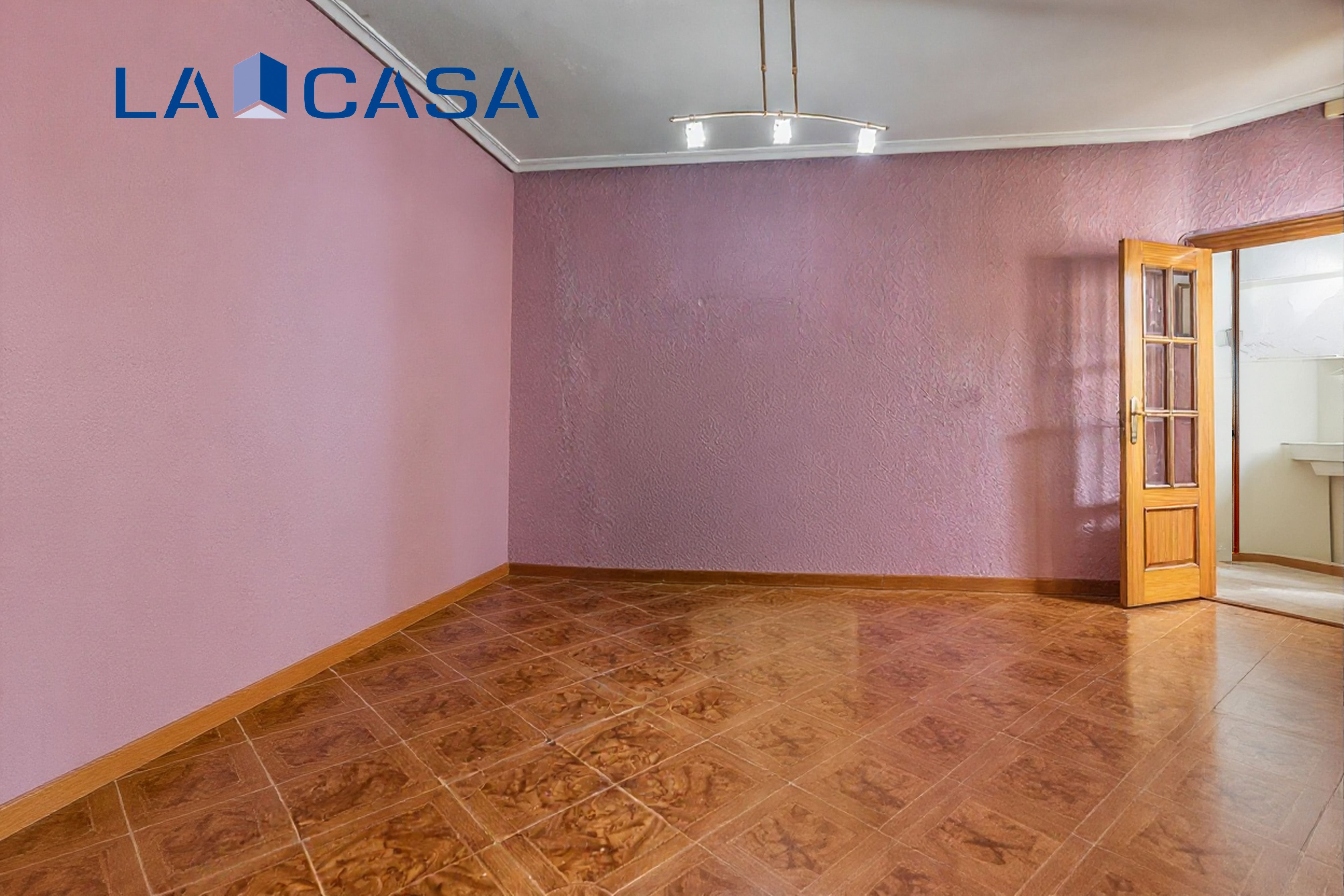 Piso en venta en  Madrid Capital con Calefacción