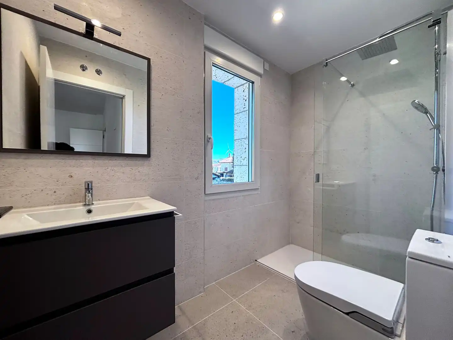 Baño de Casa o chalet en venta en Quintanilla Vivar con Calefacción y Trastero