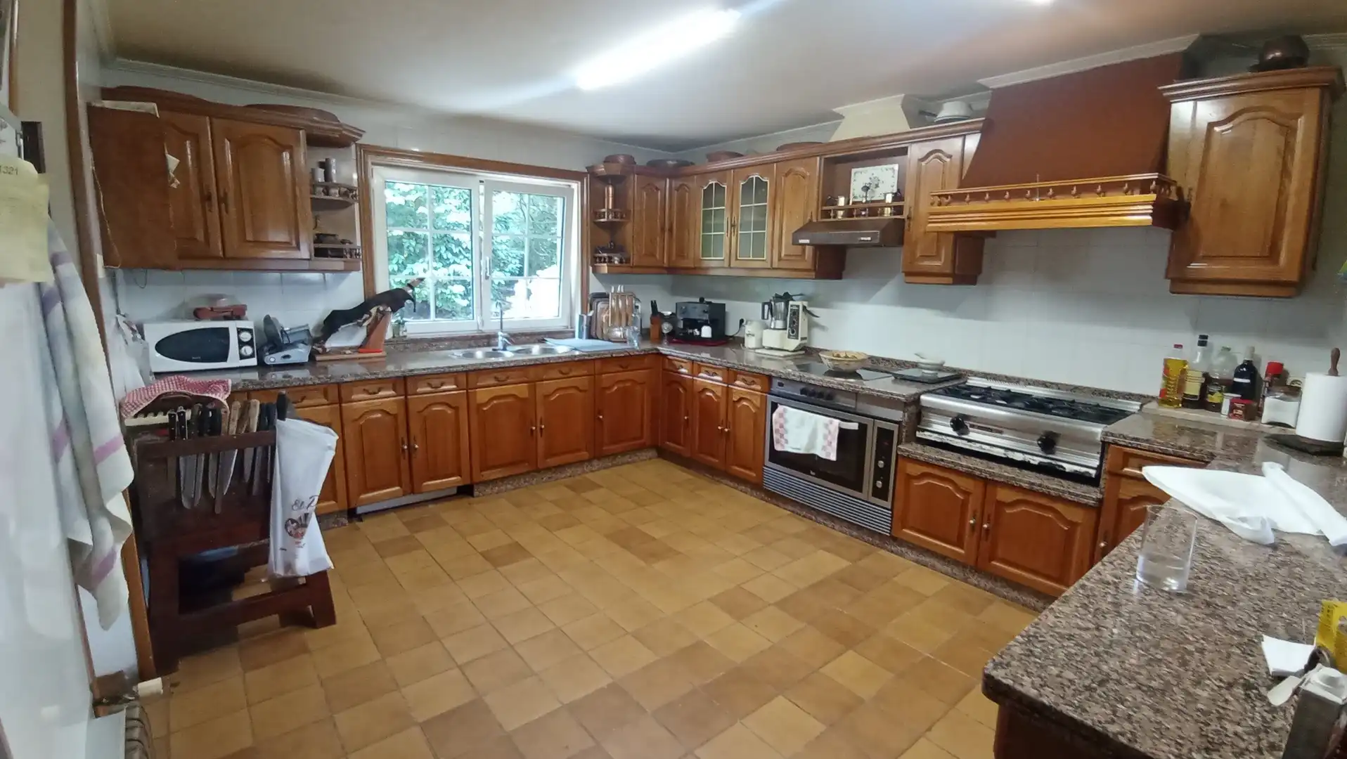 Cocina de Casa o chalet en venta en Pontevedra Capital  con Jardín privado, Terraza y Piscina