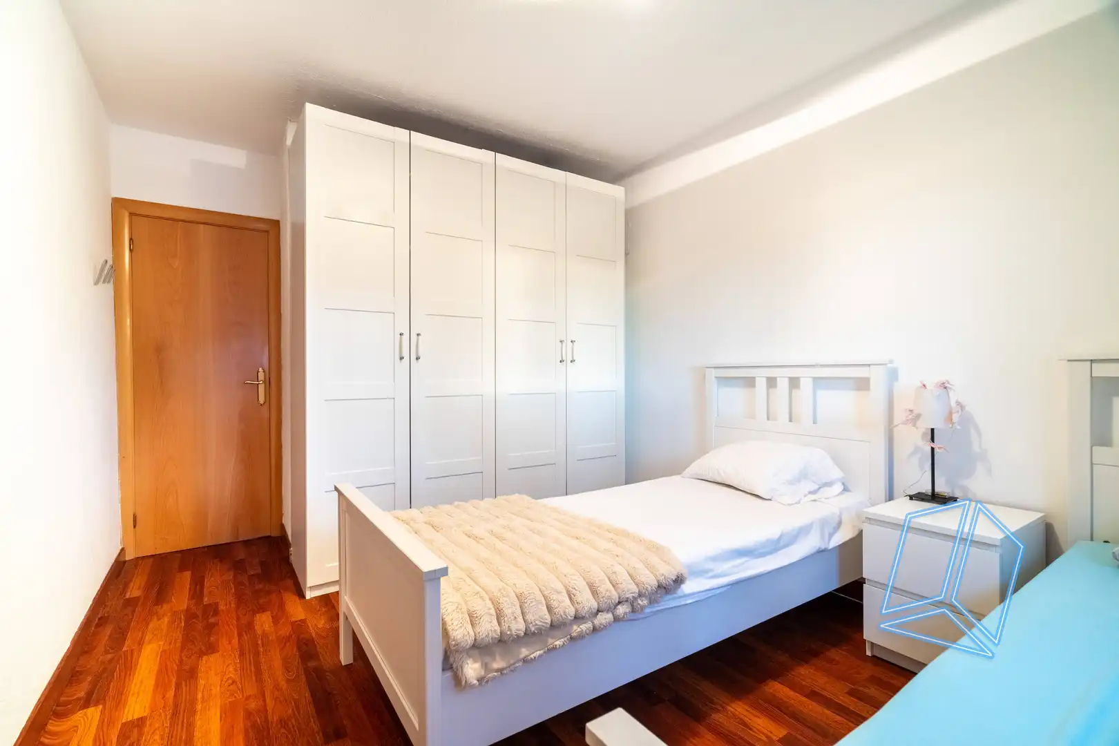 Habitación de Piso en venta en Cornellà de Llobregat con Balcón